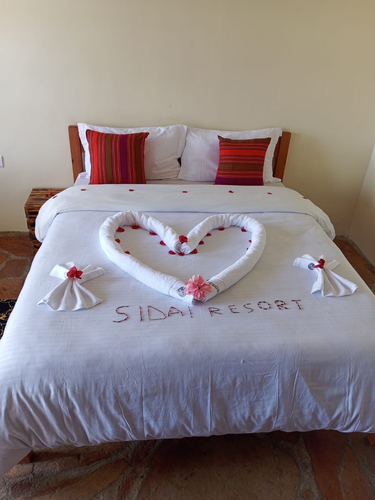 Enkanasa accommodation at Sidai Resort